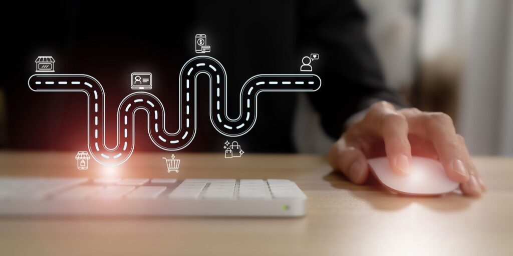 Representación visual del recorrido omnicanal del cliente, desde el canal digital hasta la tienda física, con íconos conectados sobre un teclado.